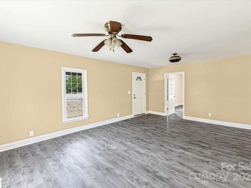 921 1st Street, Lowell, NC 28098.  MLS# CAR4263355, YatesRealty ID 16136. 