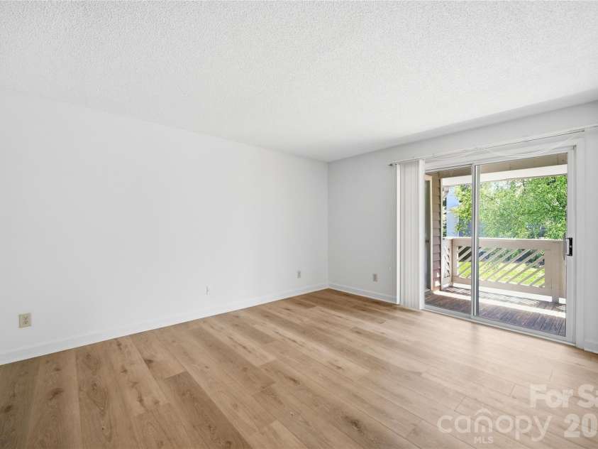 7429 Ashfield Court, Charlotte, NC 28226.  MLS# CAR4317802, YatesRealty ID 16137. 