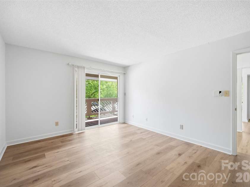 7429 Ashfield Court, Charlotte, NC 28226.  MLS# CAR4317802, YatesRealty ID 16137. 