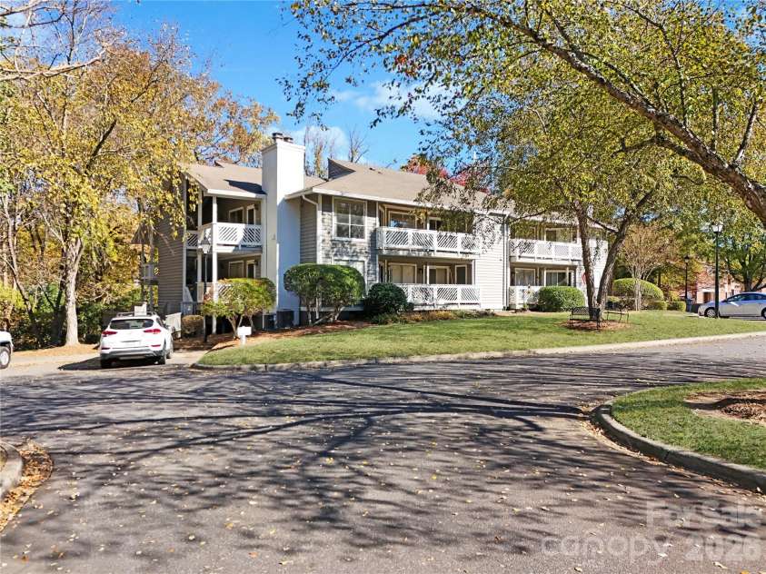 7429 Ashfield Court, Charlotte, NC 28226.  MLS# CAR4317802, YatesRealty ID 16137. 