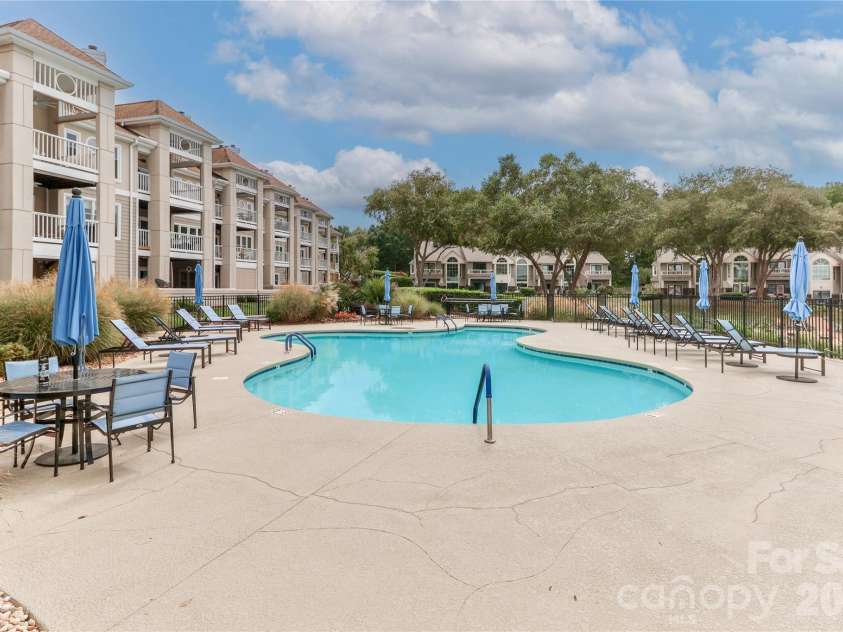 18563 Vineyard Point Lane, Cornelius, NC 28031.  MLS# CAR4352603, YatesRealty ID 16138. 