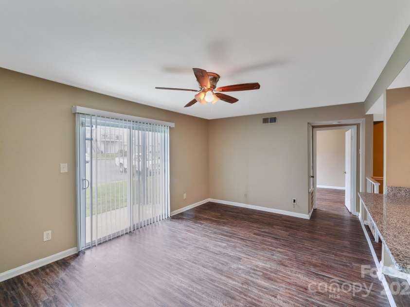 809 High Meadow Lane, Charlotte, NC 28217.  MLS# CAR4265246, YatesRealty ID 16138. Living 2