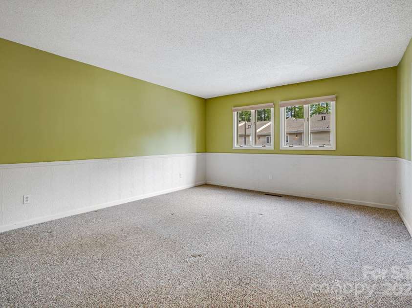 411 Britton Creek Drive, Hendersonville, NC 28791.  MLS# CAR4244943, YatesRealty ID 16139. 