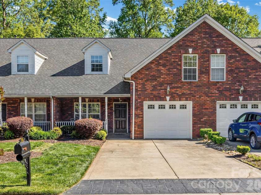 213 Quality Drive, Mount Holly, NC 28120.  MLS# CAR4365058, YatesRealty ID 16140. 