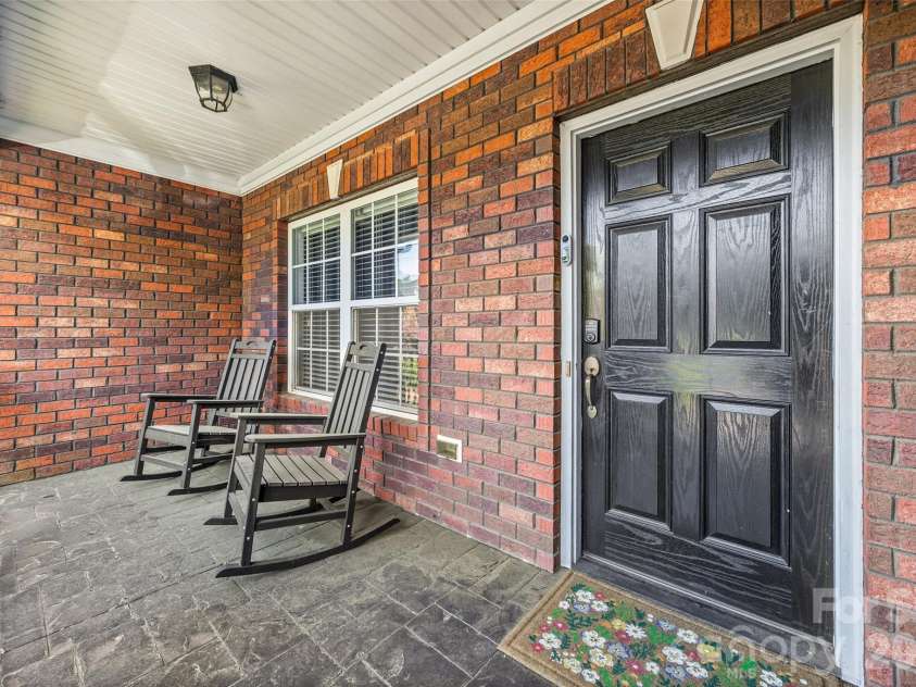 213 Quality Drive, Mount Holly, NC 28120.  MLS# CAR4365058, YatesRealty ID 16140. 