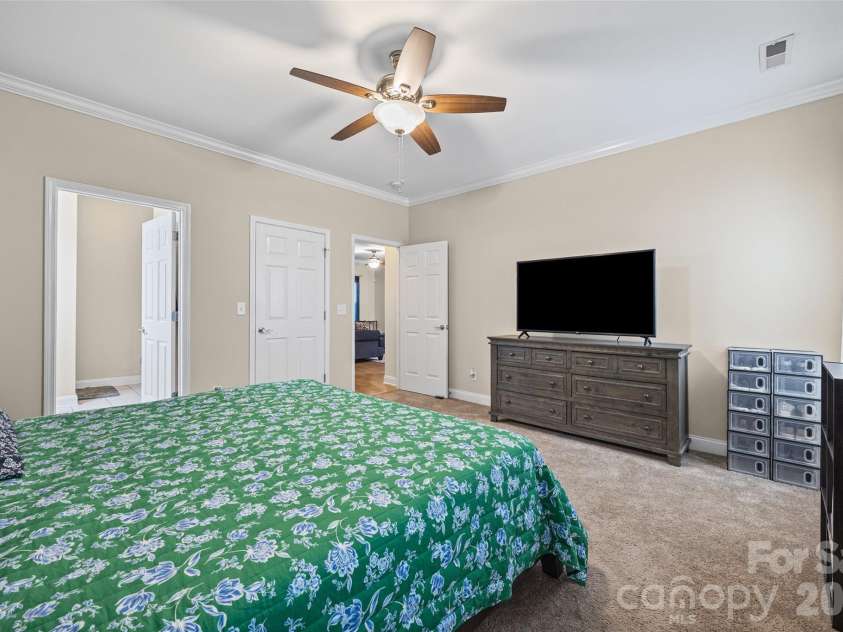 213 Quality Drive, Mount Holly, NC 28120.  MLS# CAR4365058, YatesRealty ID 16140. 