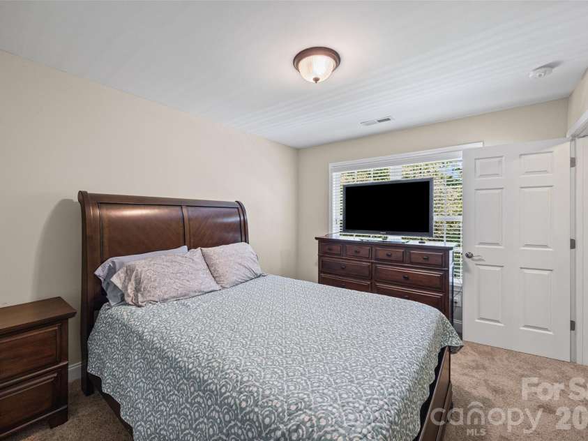 213 Quality Drive, Mount Holly, NC 28120.  MLS# CAR4365058, YatesRealty ID 16140. 