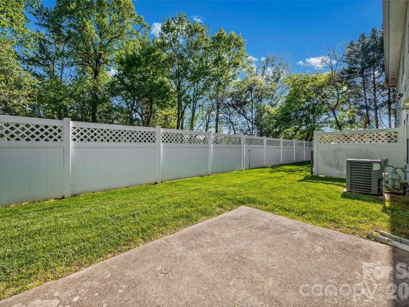 213 Quality Drive, Mount Holly, NC 28120.  MLS# CAR4365058, YatesRealty ID 16140. 