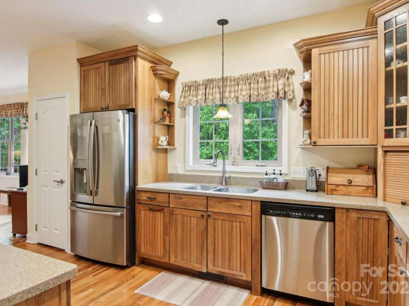 310 Jonathan Creek Drive, Etowah, NC 28729.  MLS# CAR4258575, YatesRealty ID 16140. 