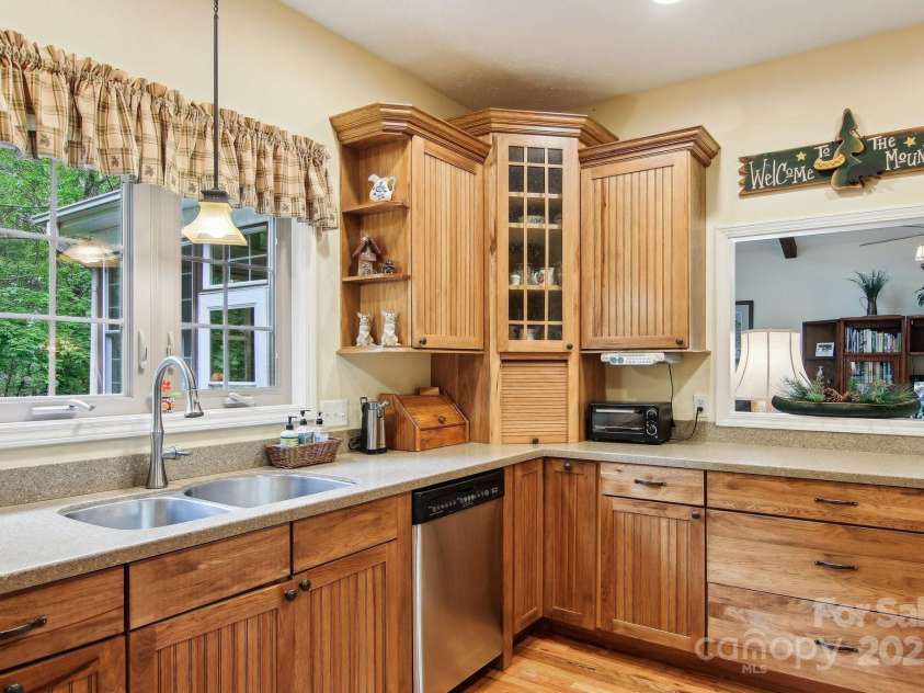 310 Jonathan Creek Drive, Etowah, NC 28729.  MLS# CAR4258575, YatesRealty ID 16140. 