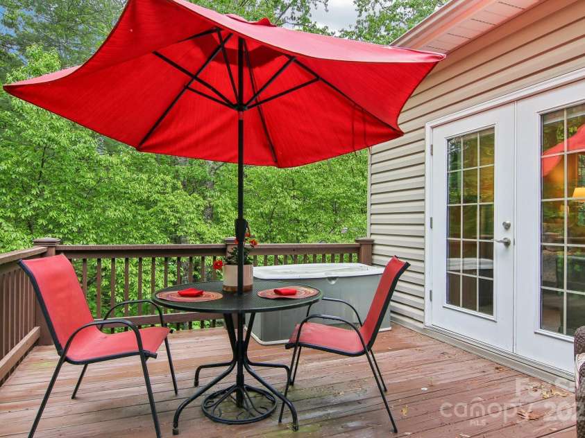 310 Jonathan Creek Drive, Etowah, NC 28729.  MLS# CAR4258575, YatesRealty ID 16140. 