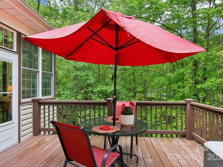310 Jonathan Creek Drive, Etowah, NC 28729.  MLS# CAR4258575, YatesRealty ID 16140. 