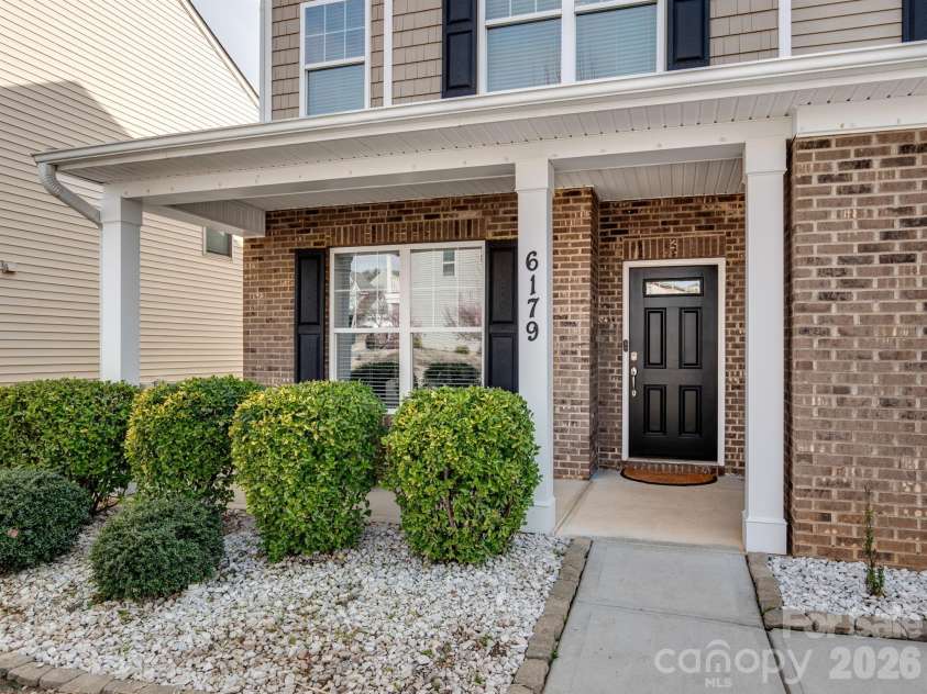6179 Kilchurn Drive, Fort Mill, SC 29707.  MLS# CAR4352290, YatesRealty ID 16141. 