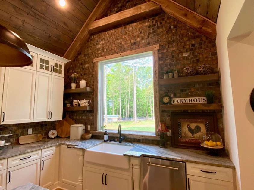 762 Highway 274 Road, Clover, SC 29710.  MLS# CAR4257429, YatesRealty ID 16141. 