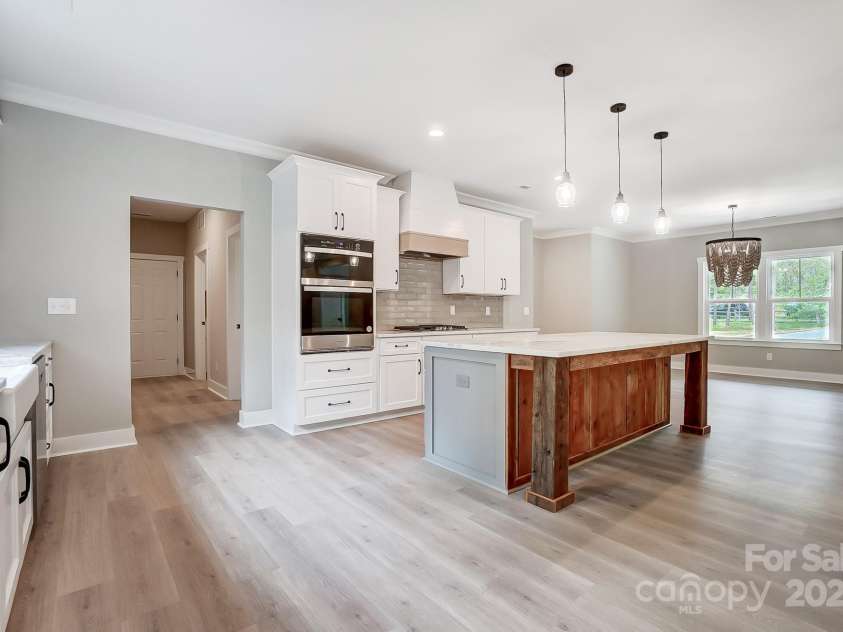 762 Highway 274 Road, Clover, SC 29710.  MLS# CAR4257429, YatesRealty ID 16141. 