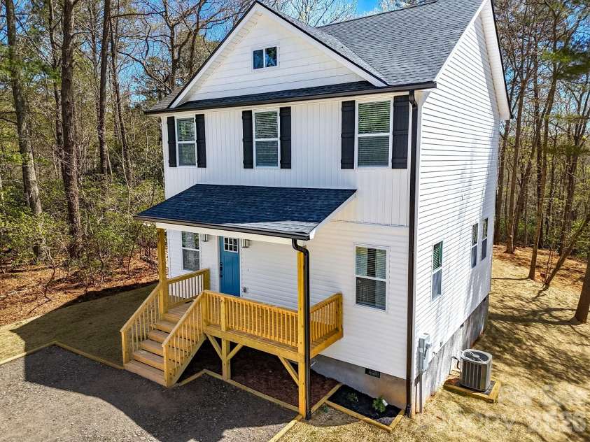 99 Lee Dotson Road, Fairview, NC 28730.  MLS# CAR4359906, YatesRealty ID 16142. 