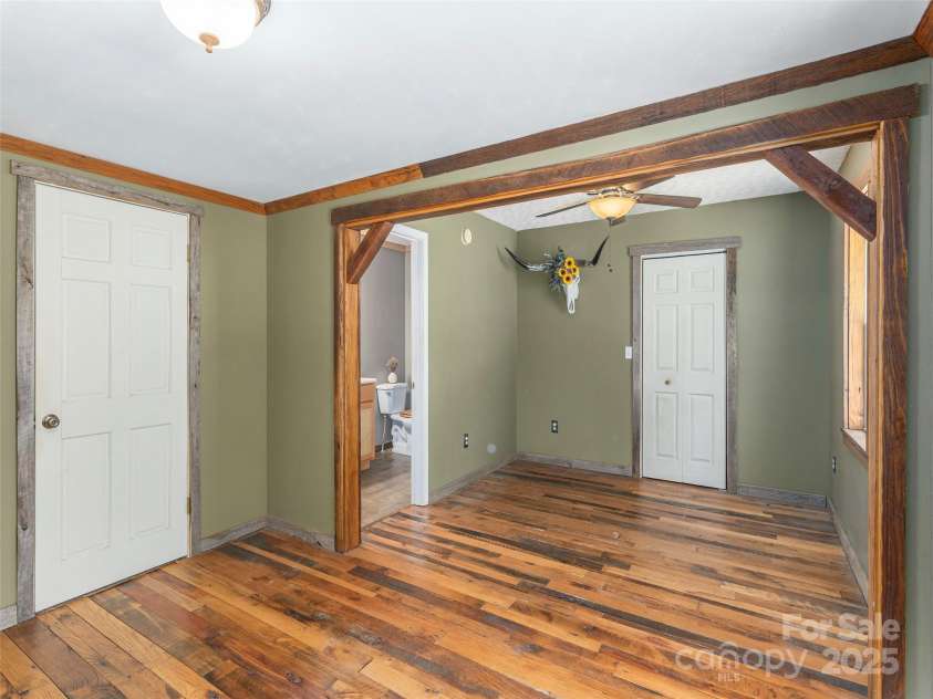 292 Cook Road, Canton, NC 28716.  MLS# CAR4264202, YatesRealty ID 16143. 