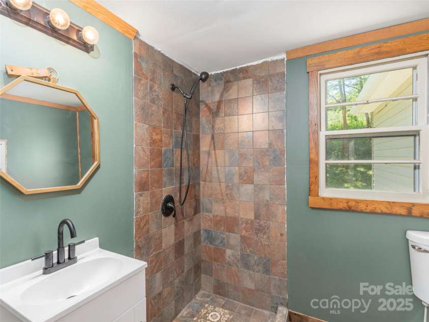 292 Cook Road, Canton, NC 28716.  MLS# CAR4264202, YatesRealty ID 16143. 