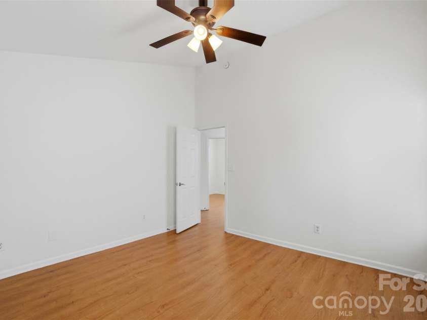 4109 Parkdale Drive, Charlotte, NC 28208.  MLS# CAR4350171, YatesRealty ID 16143. 