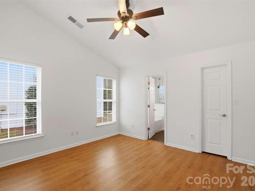 4109 Parkdale Drive, Charlotte, NC 28208.  MLS# CAR4350171, YatesRealty ID 16143. 