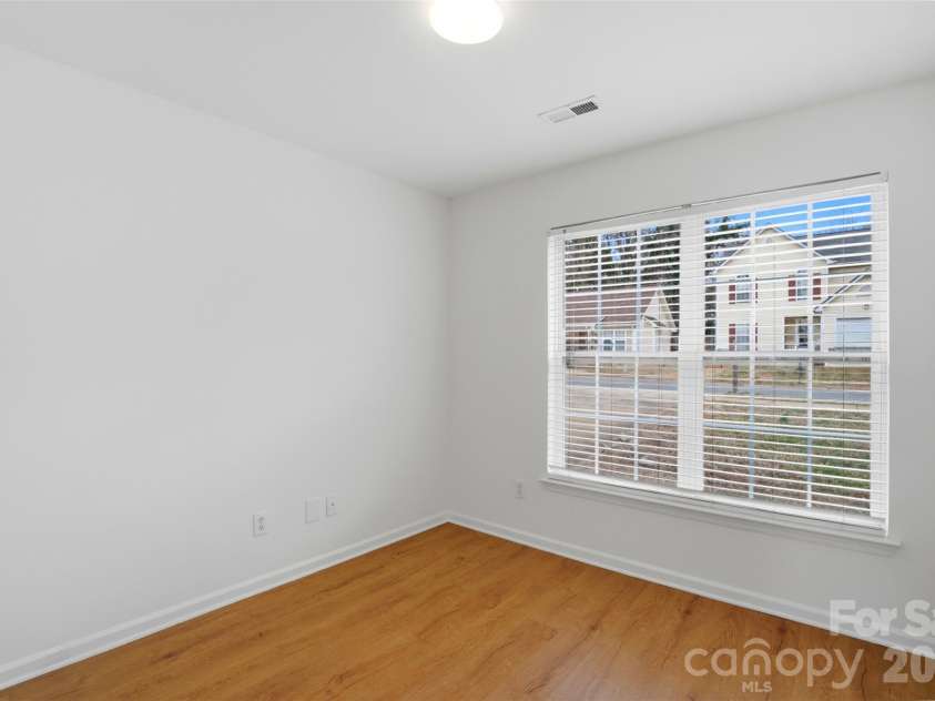 4109 Parkdale Drive, Charlotte, NC 28208.  MLS# CAR4350171, YatesRealty ID 16143. 