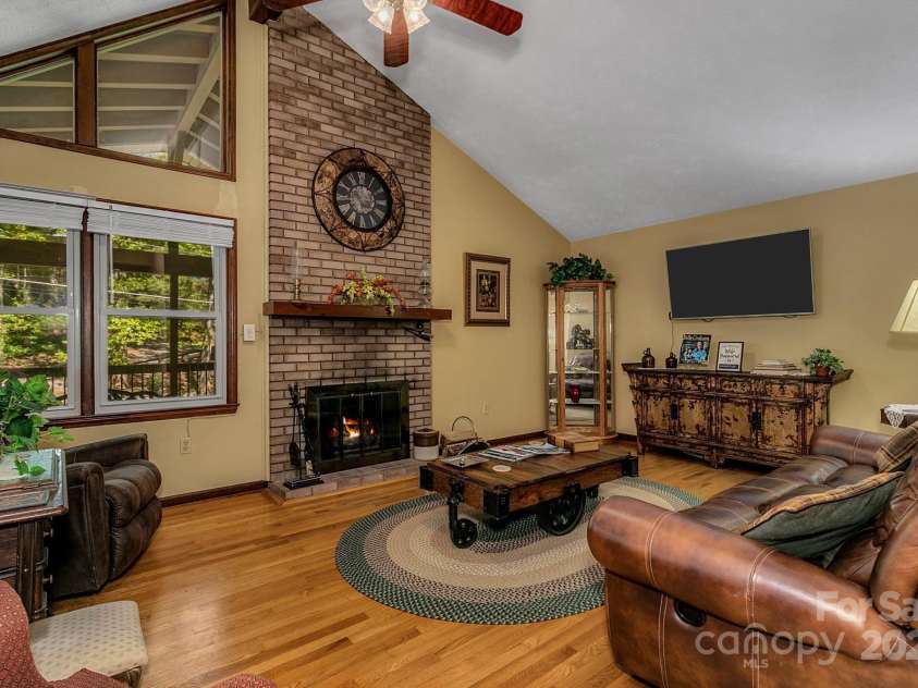 385 Fork Road, Black Mountain, NC 28711.  MLS# CAR4253799, YatesRealty ID 16144. 