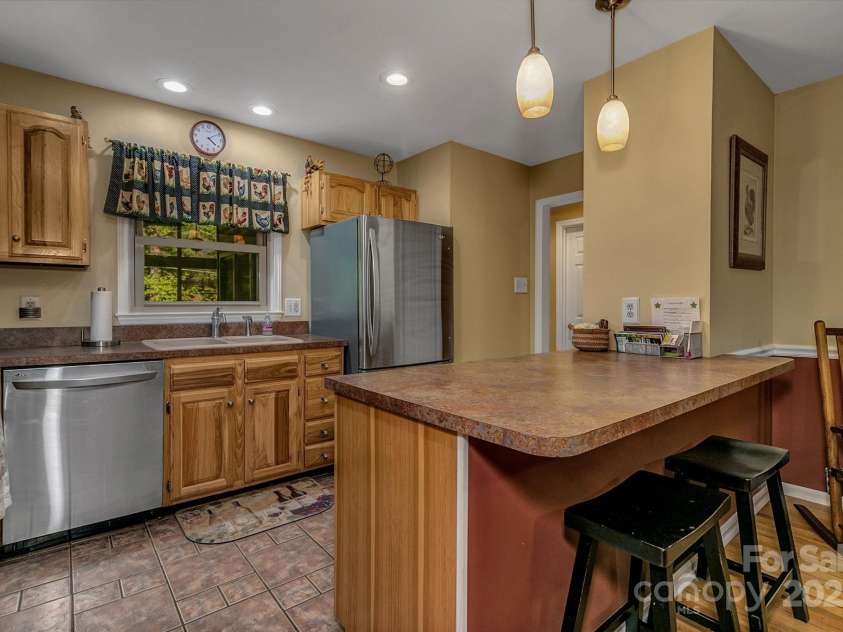 385 Fork Road, Black Mountain, NC 28711.  MLS# CAR4253799, YatesRealty ID 16144. 