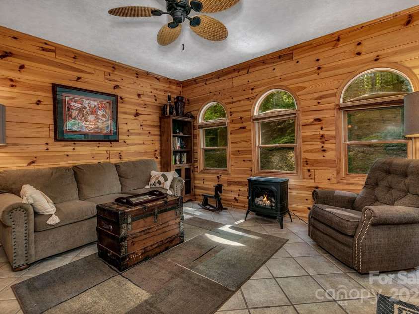 385 Fork Road, Black Mountain, NC 28711.  MLS# CAR4253799, YatesRealty ID 16144. 