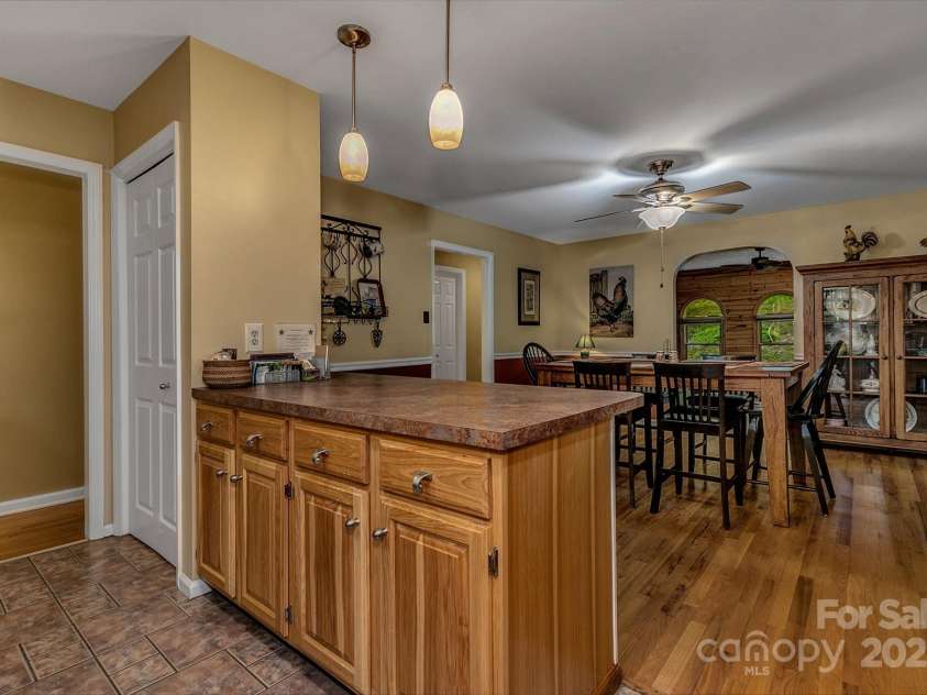 385 Fork Road, Black Mountain, NC 28711.  MLS# CAR4253799, YatesRealty ID 16144. 