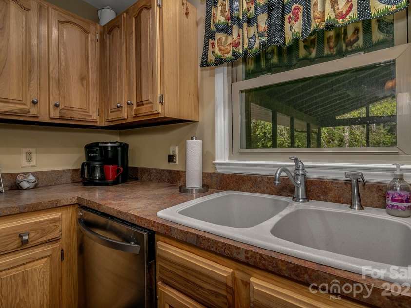 385 Fork Road, Black Mountain, NC 28711.  MLS# CAR4253799, YatesRealty ID 16144. 