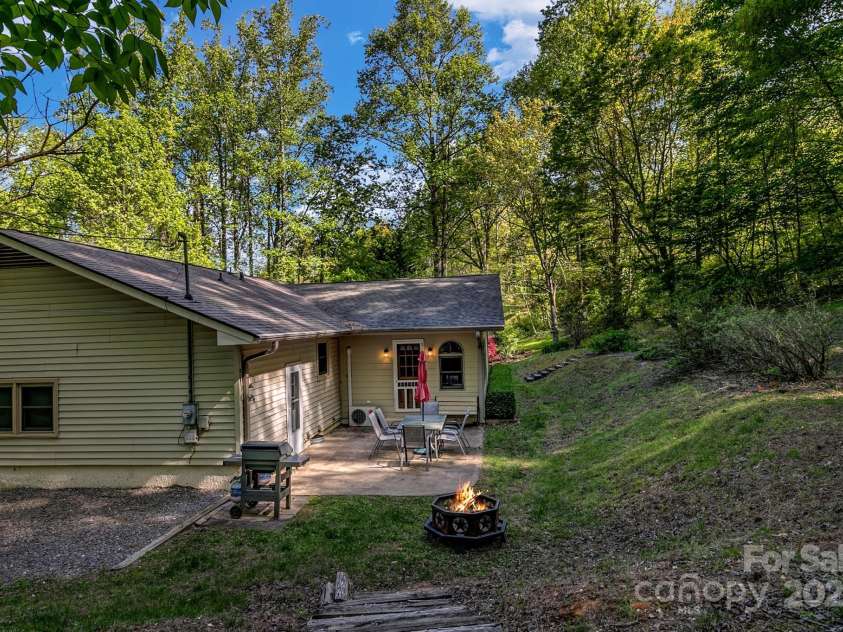 385 Fork Road, Black Mountain, NC 28711.  MLS# CAR4253799, YatesRealty ID 16144. 