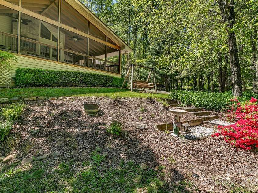 385 Fork Road, Black Mountain, NC 28711.  MLS# CAR4253799, YatesRealty ID 16144. 
