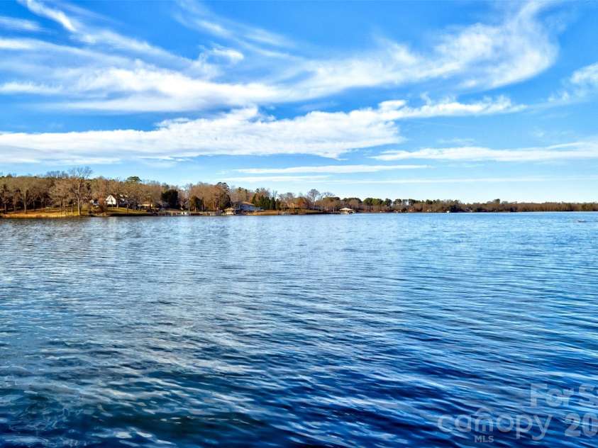 4353 Duck Haven Lane, Lake Wylie, SC 29710.  MLS# CAR4370620, YatesRealty ID 16146. 