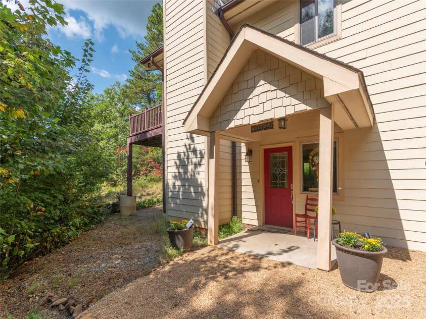 1159 Mount Chalet Road, Canton, NC 28716.  MLS# CAR4186567, YatesRealty ID 16147. 