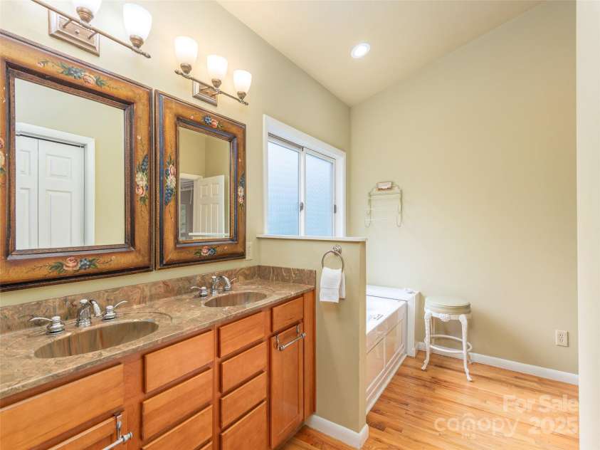 1159 Mount Chalet Road, Canton, NC 28716.  MLS# CAR4186567, YatesRealty ID 16147. 