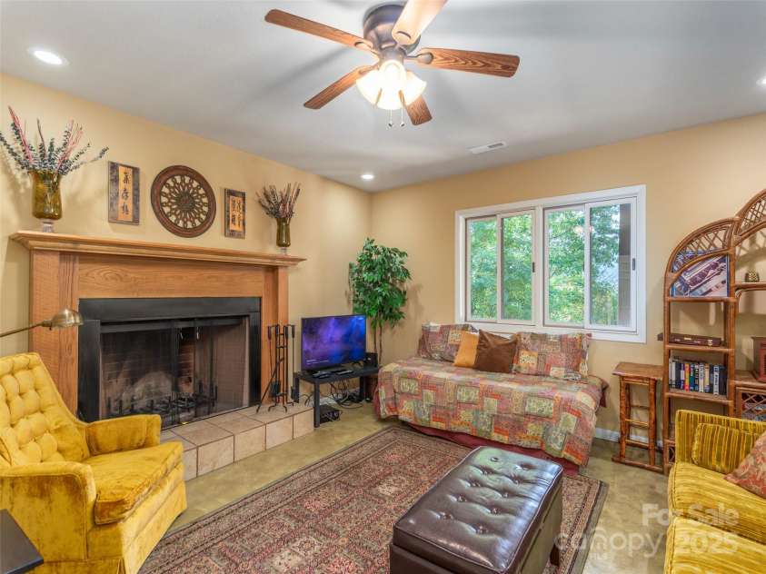 1159 Mount Chalet Road, Canton, NC 28716.  MLS# CAR4186567, YatesRealty ID 16147. 