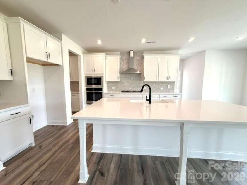 516 Cottage Garden Lane, Belmont, NC 28012.  MLS# CAR4373322, YatesRealty ID 16147. 