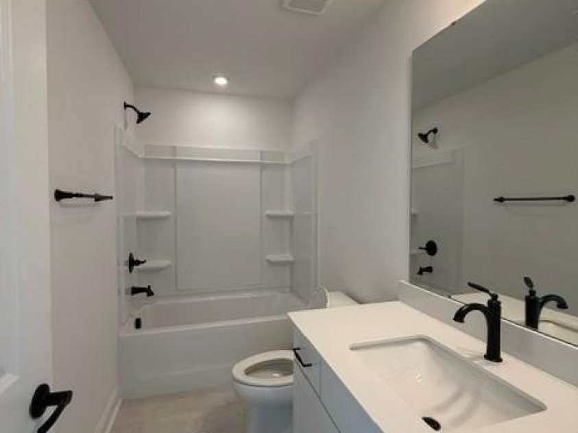 516 Cottage Garden Lane, Belmont, NC 28012.  MLS# CAR4373322, YatesRealty ID 16147. 