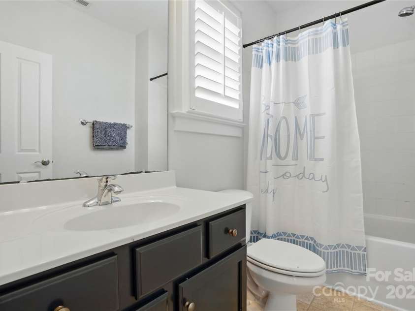 201 Mills Lane, Fort Mill, SC 29708.  MLS# CAR4255999, YatesRealty ID 16148. 