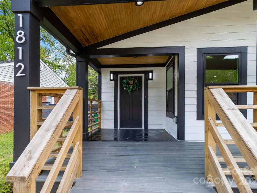 1812 Anderson Street, Charlotte, NC 28205.  MLS# CAR4241914, YatesRealty ID 16149. 