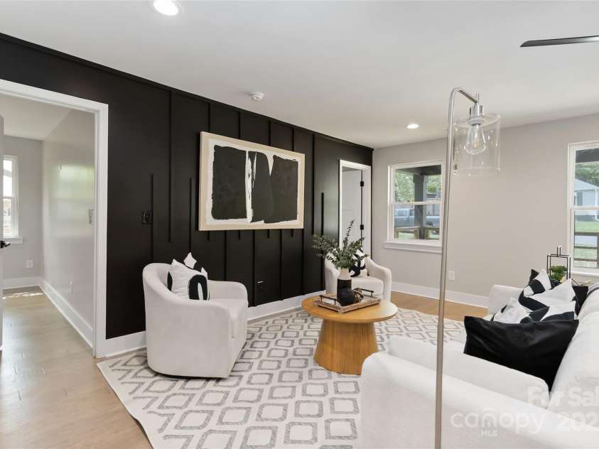 1812 Anderson Street, Charlotte, NC 28205.  MLS# CAR4241914, YatesRealty ID 16149. 