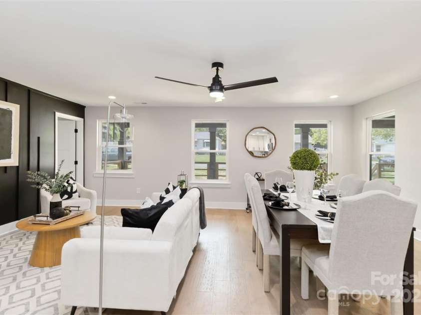 1812 Anderson Street, Charlotte, NC 28205.  MLS# CAR4241914, YatesRealty ID 16149. 