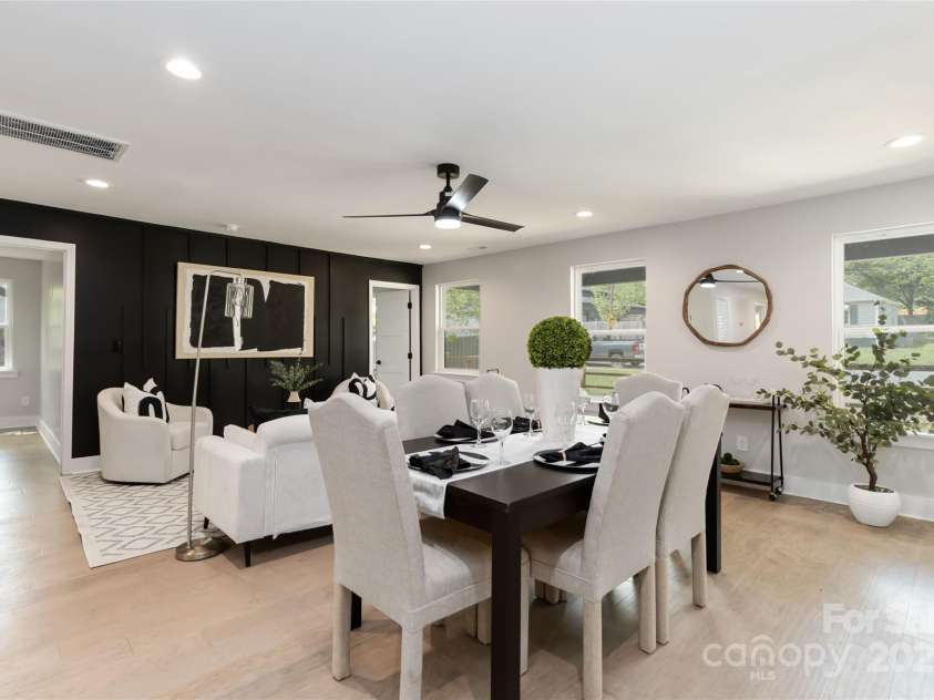 1812 Anderson Street, Charlotte, NC 28205.  MLS# CAR4241914, YatesRealty ID 16149. 
