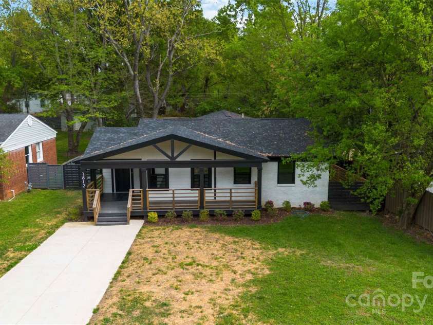 1812 Anderson Street, Charlotte, NC 28205.  MLS# CAR4241914, YatesRealty ID 16149. 