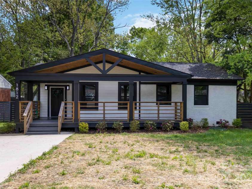 1812 Anderson Street, Charlotte, NC 28205.  MLS# CAR4241914, YatesRealty ID 16149. 