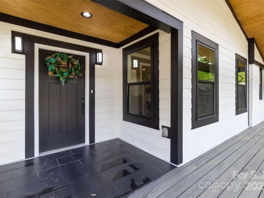 1812 Anderson Street, Charlotte, NC 28205.  MLS# CAR4300286, YatesRealty ID 16149. 
