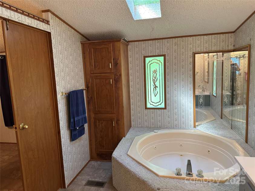 104 Ridge View Road, Penrose, NC 28766.  MLS# CAR4263668, YatesRealty ID 16150. 