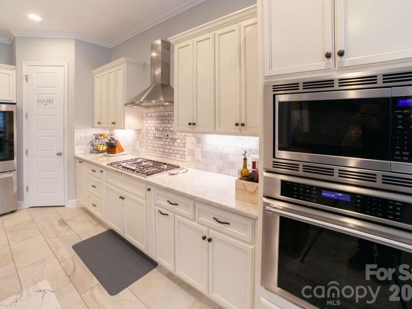 790 Brandon Road, Clover, SC 29710.  MLS# CAR4342411, YatesRealty ID 16150. 