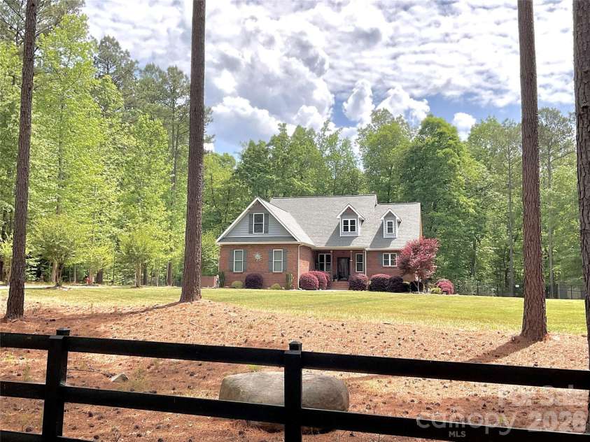 790 Brandon Road, Clover, SC 29710.  MLS# CAR4342411, YatesRealty ID 16150. 