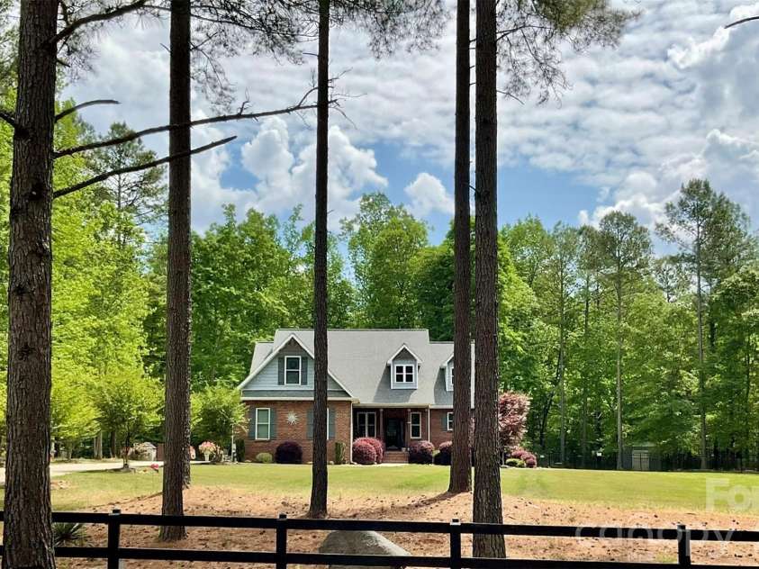 790 Brandon Road, Clover, SC 29710.  MLS# CAR4342411, YatesRealty ID 16150. 